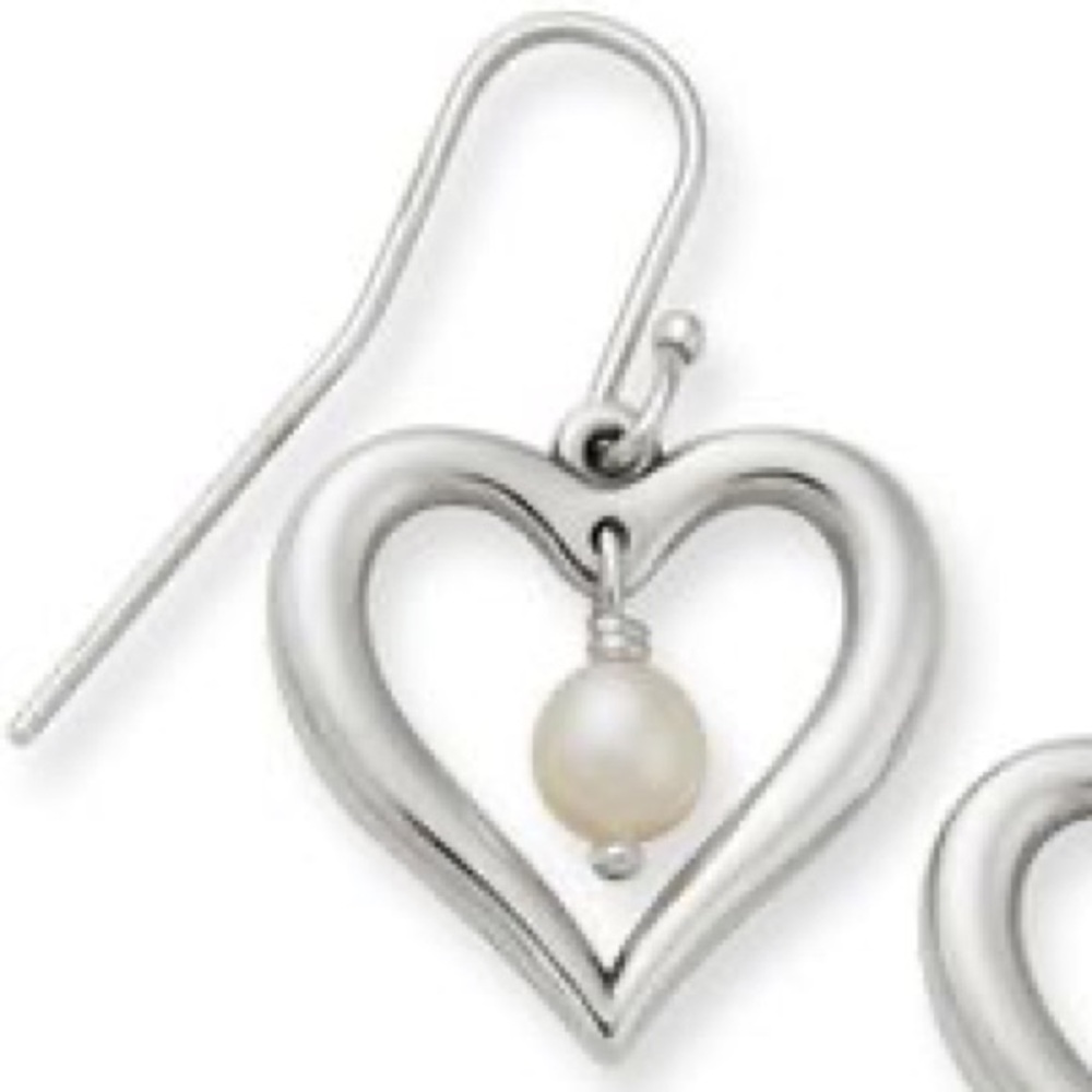 ISO NOT FOR SALE James Avery Discontinued Pearl Heart Hook Single earring.